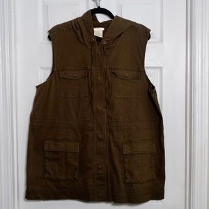 Matty M olive anorak hooded vest